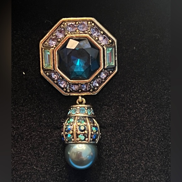 Heidi Daus "Lavish Layers crystal drop octagonal blue stone pierced earrings NIB - Picture 3 of 7